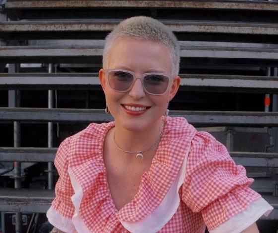 Тося Чайкина опубликовала обнаженную фотосессию в скалах