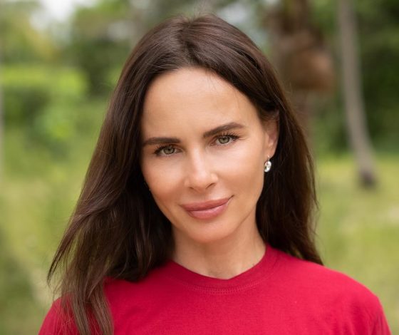 Саша Зверева заявила, что школа ее сына сгорела из-за стихийного бедствия в Калифорнии: «Плачут все»