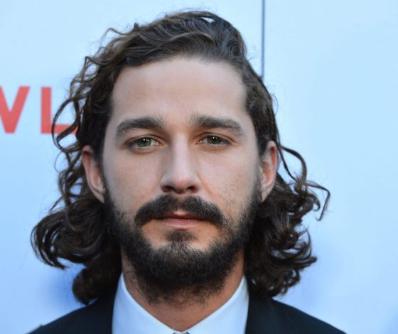 Шайа Лабаф сделал замечание Тимоти Шаламе и получил хейт фанатов