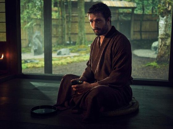 Звезда сериала «Сегун» Космо Джарвис снимется в новом фильме Гая Ричи