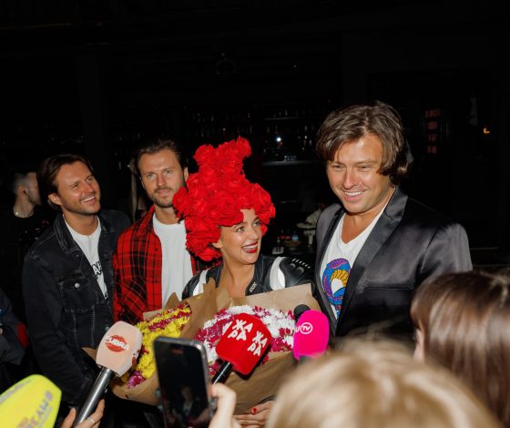 Юлия Сумачева, Ирина Мягкова, Ольга Парфенюк и другие на дне рождения Карины Мурашкиной