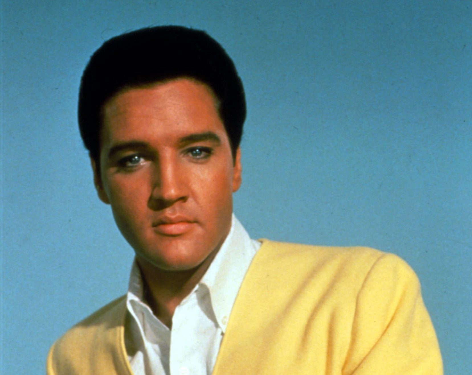 Elvis Presley’s mansion in Beverly Hills was offered for sale for $ 24.5 million