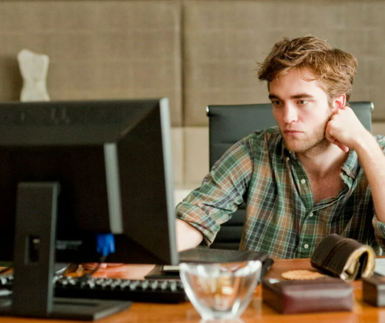 Умер Краб Хоуи. Интернет-звезда носил шляпу и общался жестами