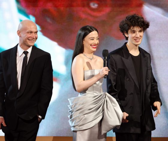 Марк Эйдельштейн оговорился в эфире SAG Awards. Реакция Борисова – топ