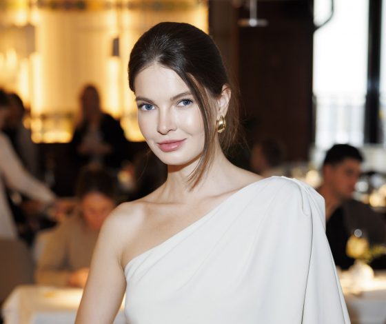 Юлия Хлынина, Милана Пич, Полина Аскери и другие на запуске совместного меню завтраков Наташи Бардо и Виталия Истомина