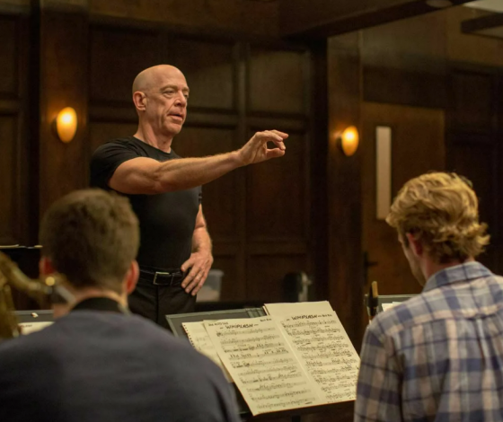 Дирижер симфонического оркестра стал мемом и исполнил мечту дочери