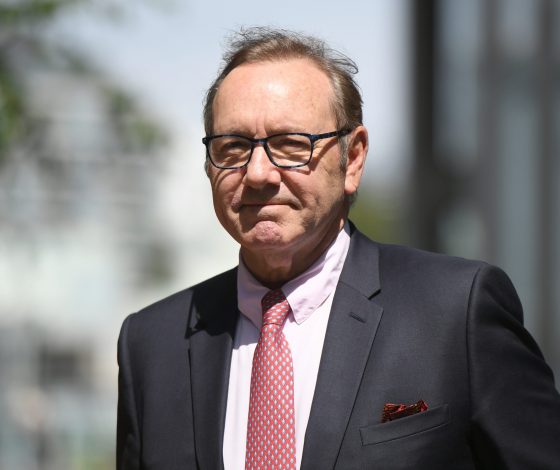 Скандал в Голливуде: Кевин Спейси и Гай Пирс публично поссорились