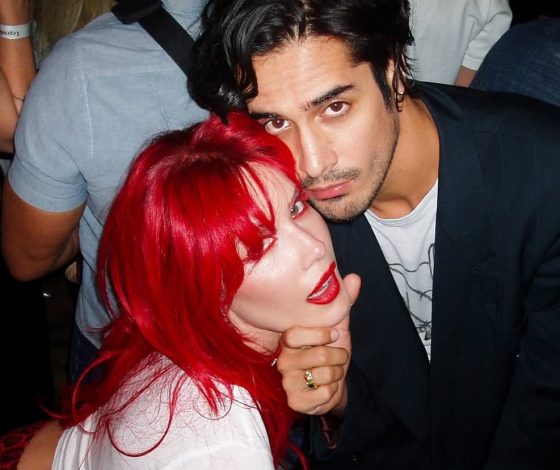 Неожиданный ход: Холзи рассказала, как возлюбленный сделал ей предложение