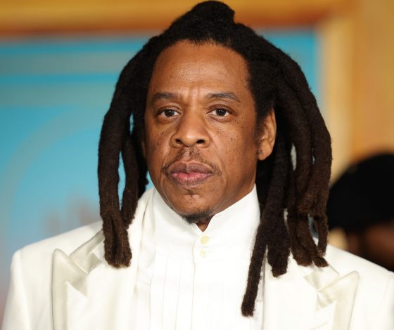 Jay-Z заменил Канье Уэста на Бейонсе в тексте своей песни