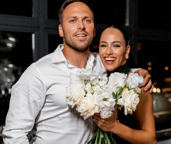 Алексей Столяров женится