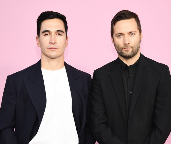 Джек Макколлоу и Лазаро Эрнандес – новые креативные директоры Loewe. 7 интересных фактов о них, которые нужно знать