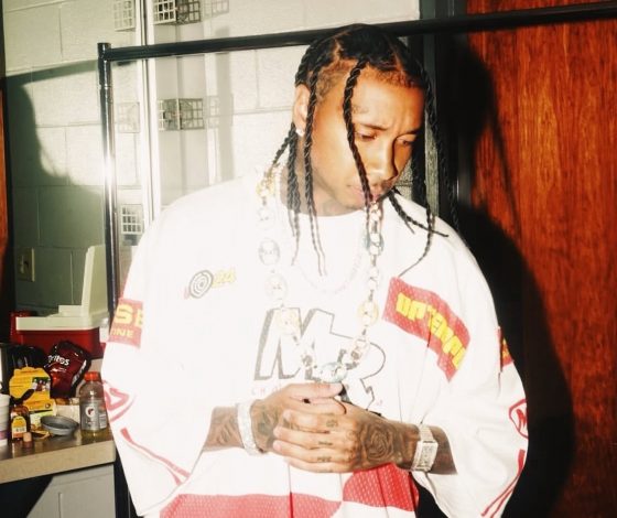 Рэпер Тайга подогревает слухи об отношениях со звездой «Ривердейла»