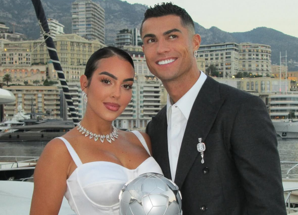 Cristiano Ronaldo gave to Georgine Rodriguez in honor of engagement