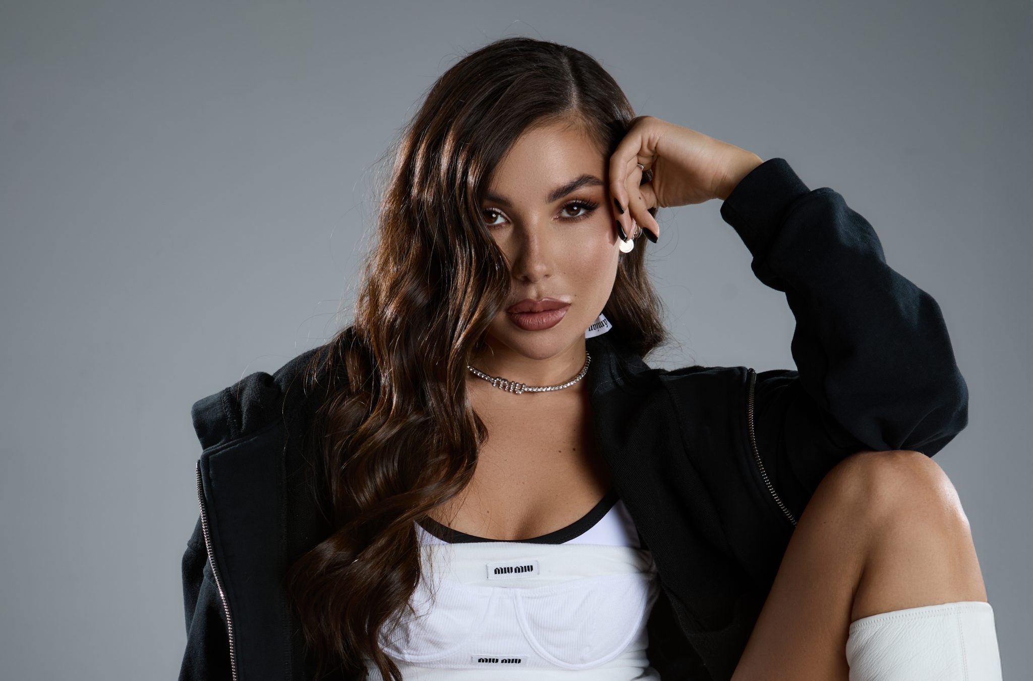 Special Video: Karina Nigai jumped off a cliff for marriage