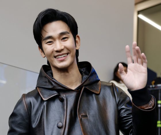 Ким Су-хен требует 697 млн рублей компенсации и не называет Ким Сэ-рон по имени