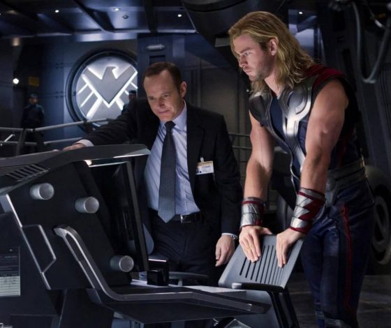 Братья Лиам и Крис Хемсворты появились на премьере триллера