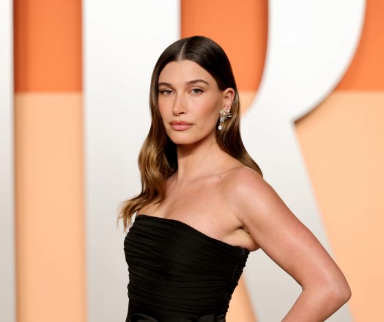 Хейли Бибер дала совет молодым мамам о смене имиджа