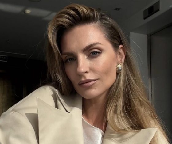 Саша Савельева поделилась редкими кадрами с сыном