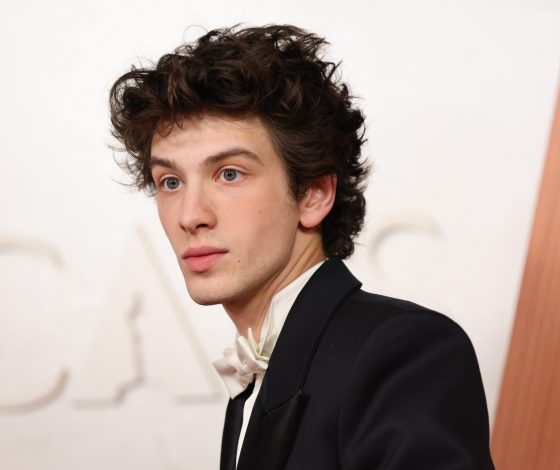 Съемки второго сезона «Мистера и миссис Смит» с Марком Эйдельштейном приостановлены