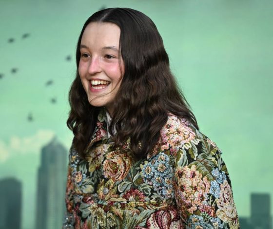 Белла Рэмзи может исполнить главную роль в фильме про Жанну д’Арк