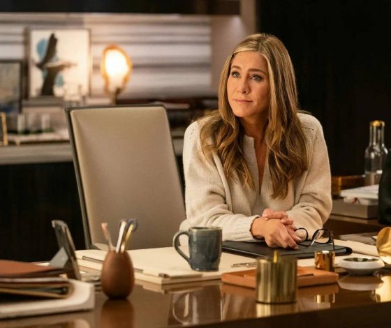 Лицо Дженнифер Энистон появилось в кадре сериала «Одни из нас»