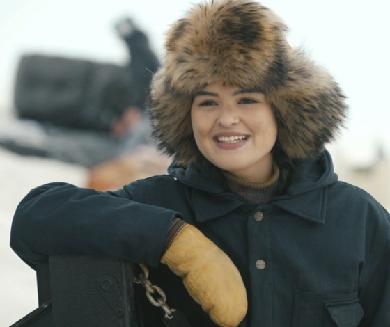 Что смотреть: комедийный сериал «К северу от севера» набирает популярность в Сети