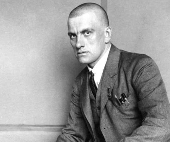 Тест: правда или ложь: угадай факты о Владимире Маяковском