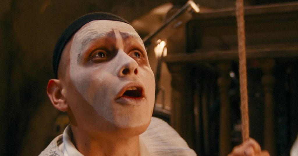 Марк Эйдельштейн в роли Артемона в первом трейлере «Буратино»