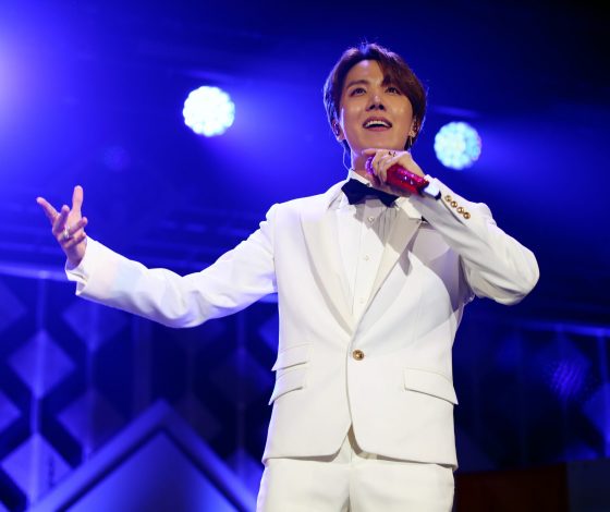 J-Hope из BTS выпустит совместный трек с двоюродной сестрой Карди Би