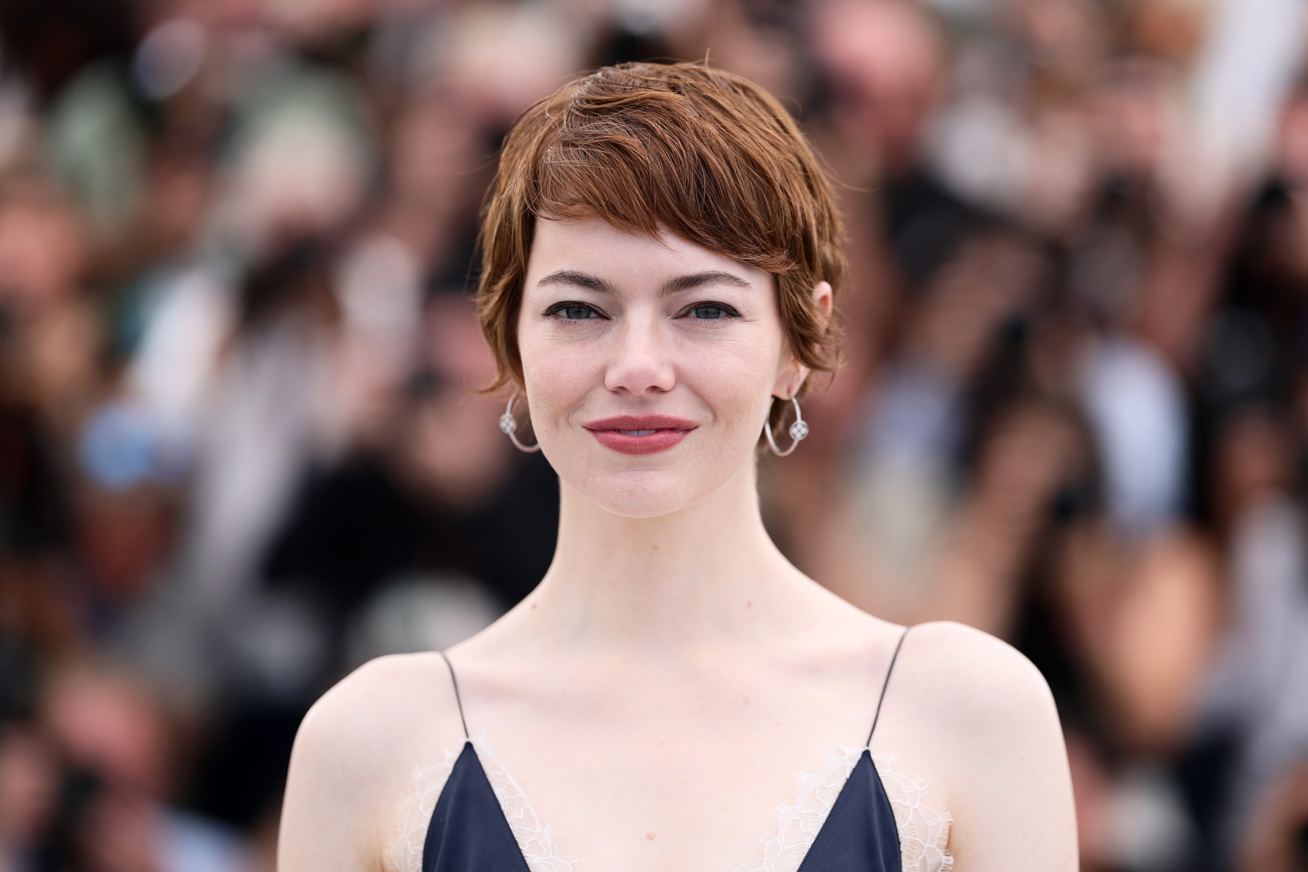The life of film critics changed after saying Emma Stone’s real name