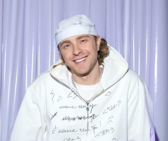 Егор Крид подарил квартиру многодетной семье