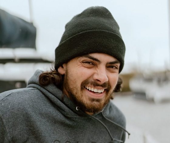 29-летний мужчина бросил работу в офисе и отправился в кругосветку с кошкой