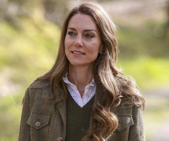 Кейт Миддлтон в новом имидже впервые появилась на публике