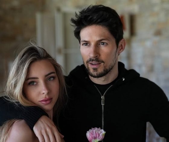 Девушка Павла Дурова получила ванну тирамису на 25-летие