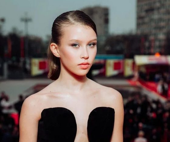 Анна Пересильд рассказала о работе с Ваней Дмитриенко и фильме «Алиса в стране чудес»