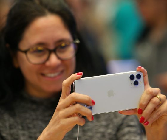 Стали известны первые цены на новый iPhone 17 в России