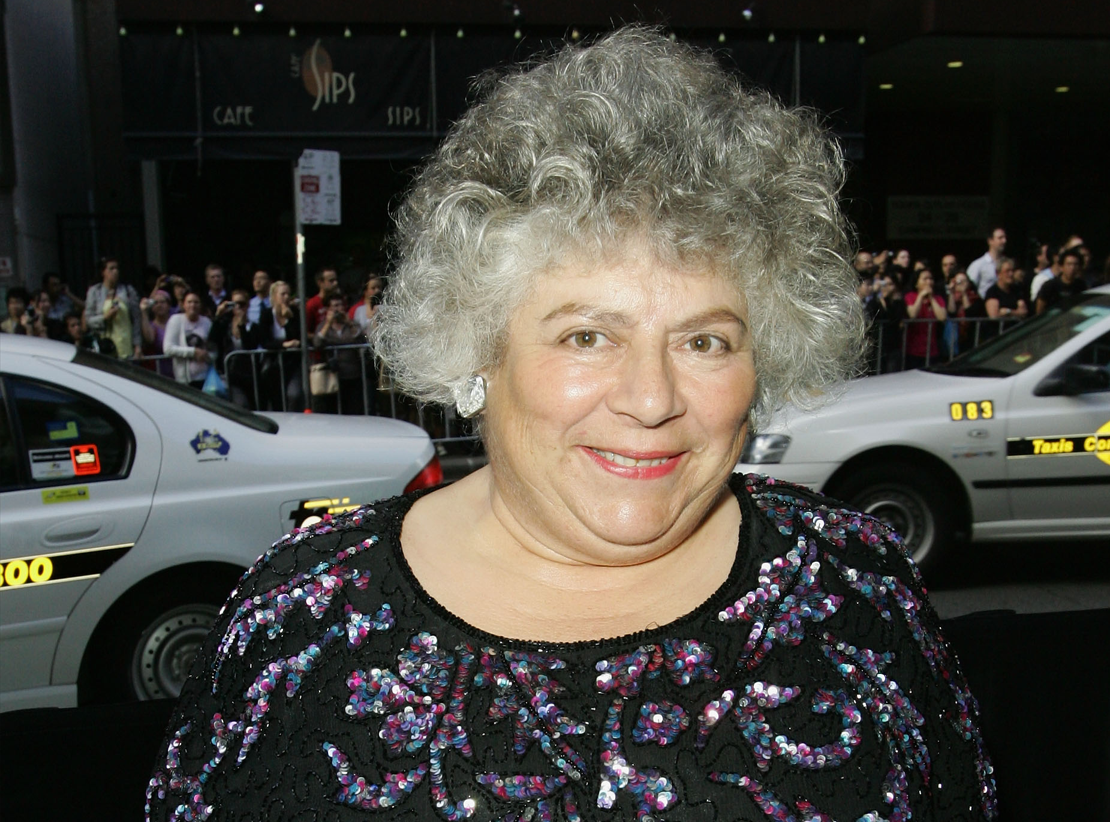 Star “Harry Potter” Miriam margulis, implanted some of the hearts of the cow Star “Harry Potter” Miriam margulis, implanted some of the hearts of the cow