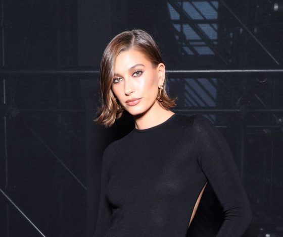 Хейли Бибер продала свой бренд Rhode