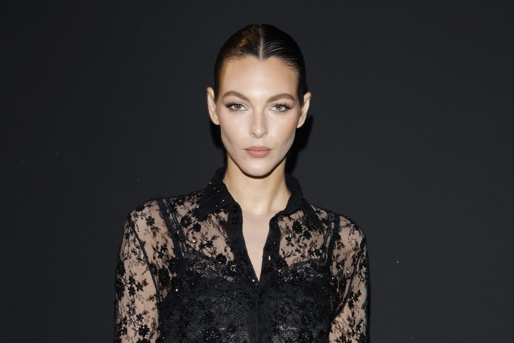 Vittoria Cheretti took an almost “naked” image on the red carpet