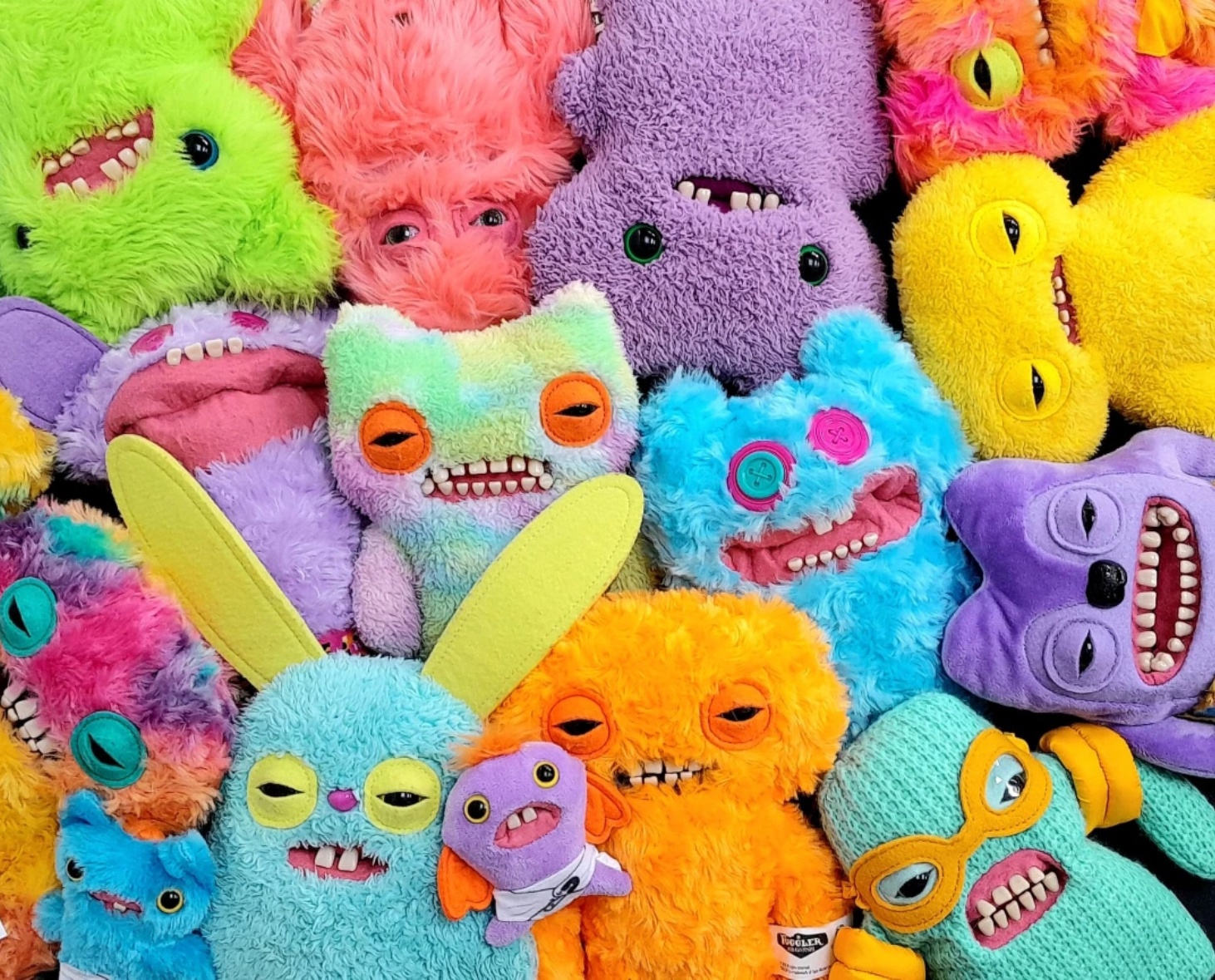 Analog Labub: Social Networks Fuggler Begins to Capture Key Rings