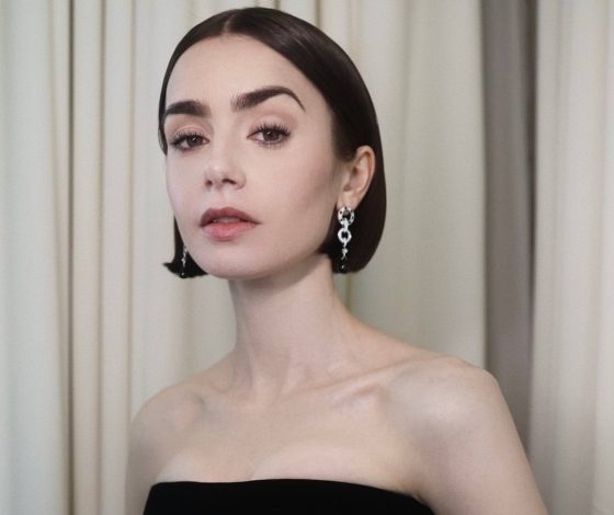 Лили Коллинз празднует свое первое Рождество в статусе мамы