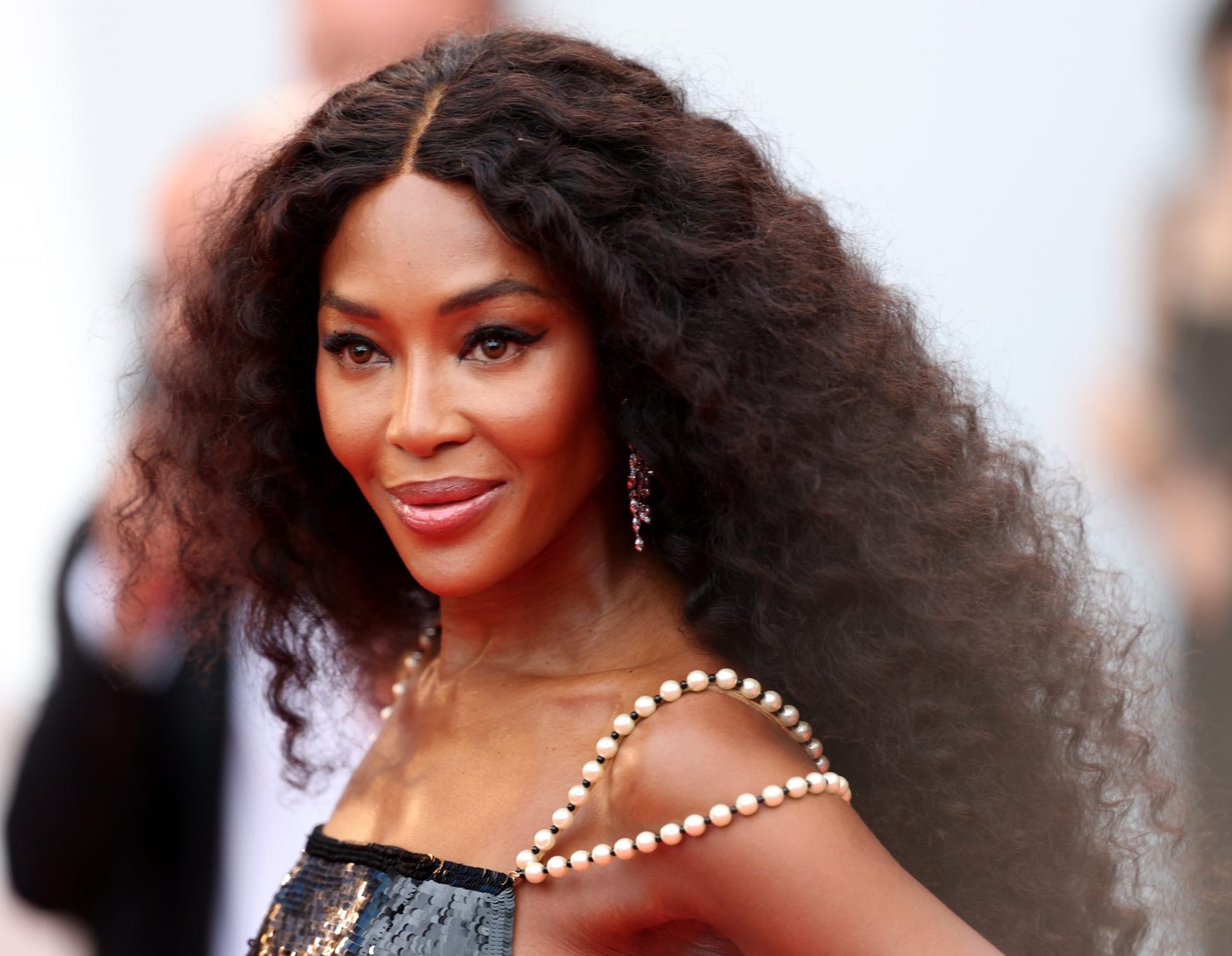 Naomi Campbell took part in the dress of the Russian brand Ulyana Sergeenko after a high scandal in 2018