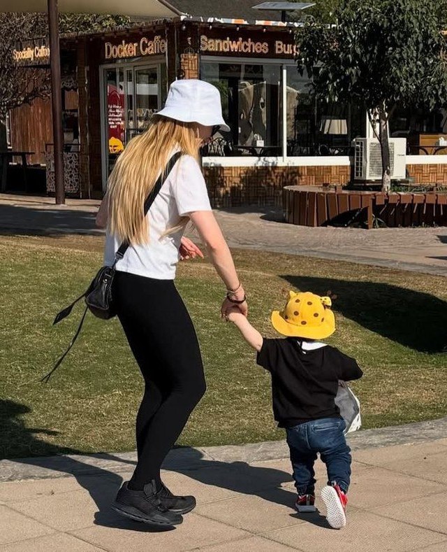 Lindsay Lohan with his son. Photo: Social Networks