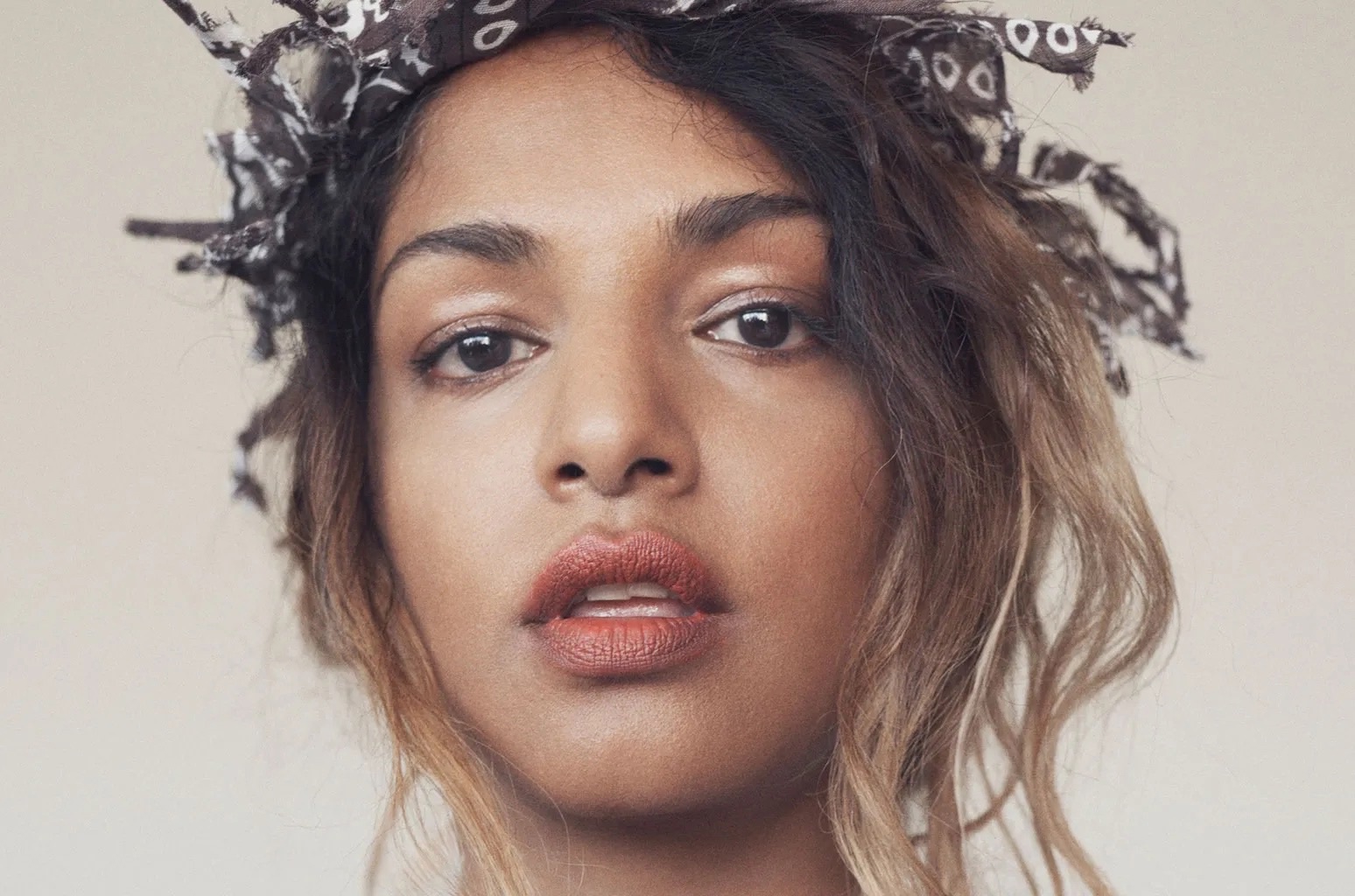 British singer published a piece with the example “Katyusha”