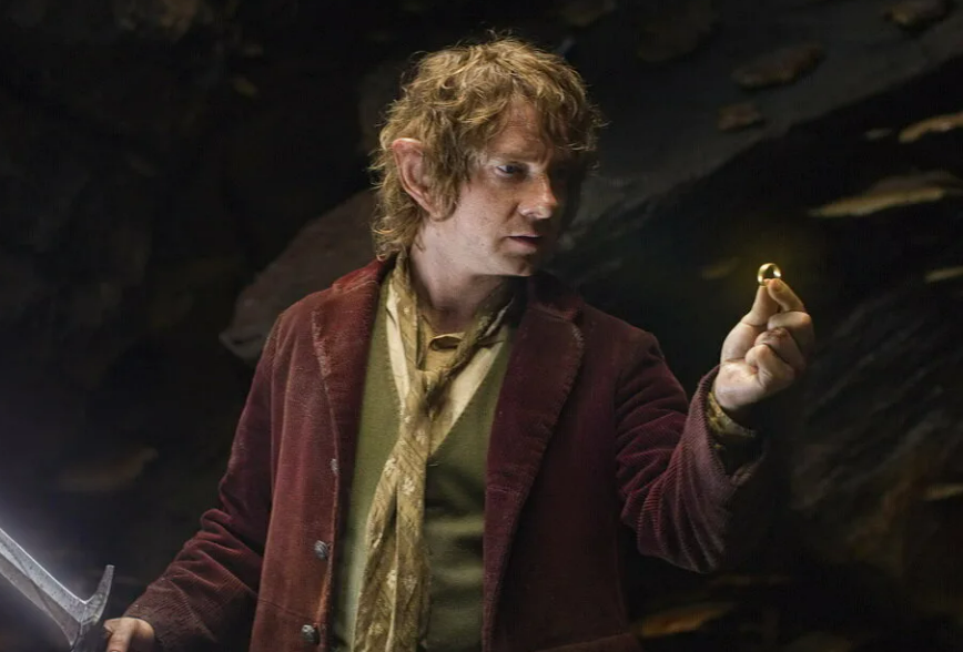Star “Hobbit” Martin Freeman was noticed by buying an engagement ring