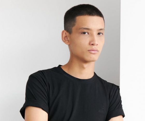 Парень снял конфликт в автобусе и попал в одно из лучших модельных агентств мира