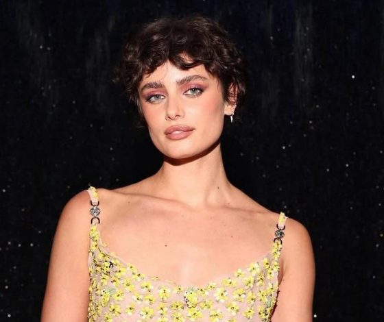 Тейлор Хилл поделилась кадрами с мужем спустя два года совместной жизни