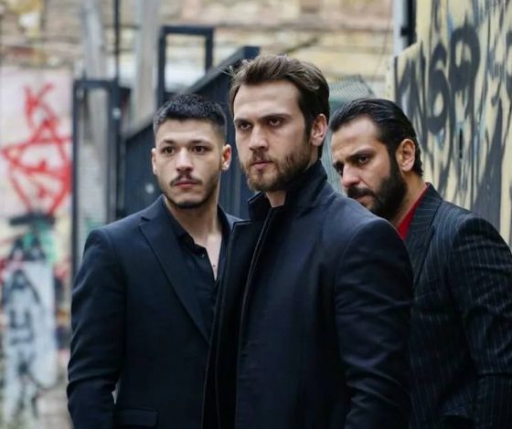 Звезды «Чукура» и «Великолепного века. Империи Кесем» прилетели в Москву