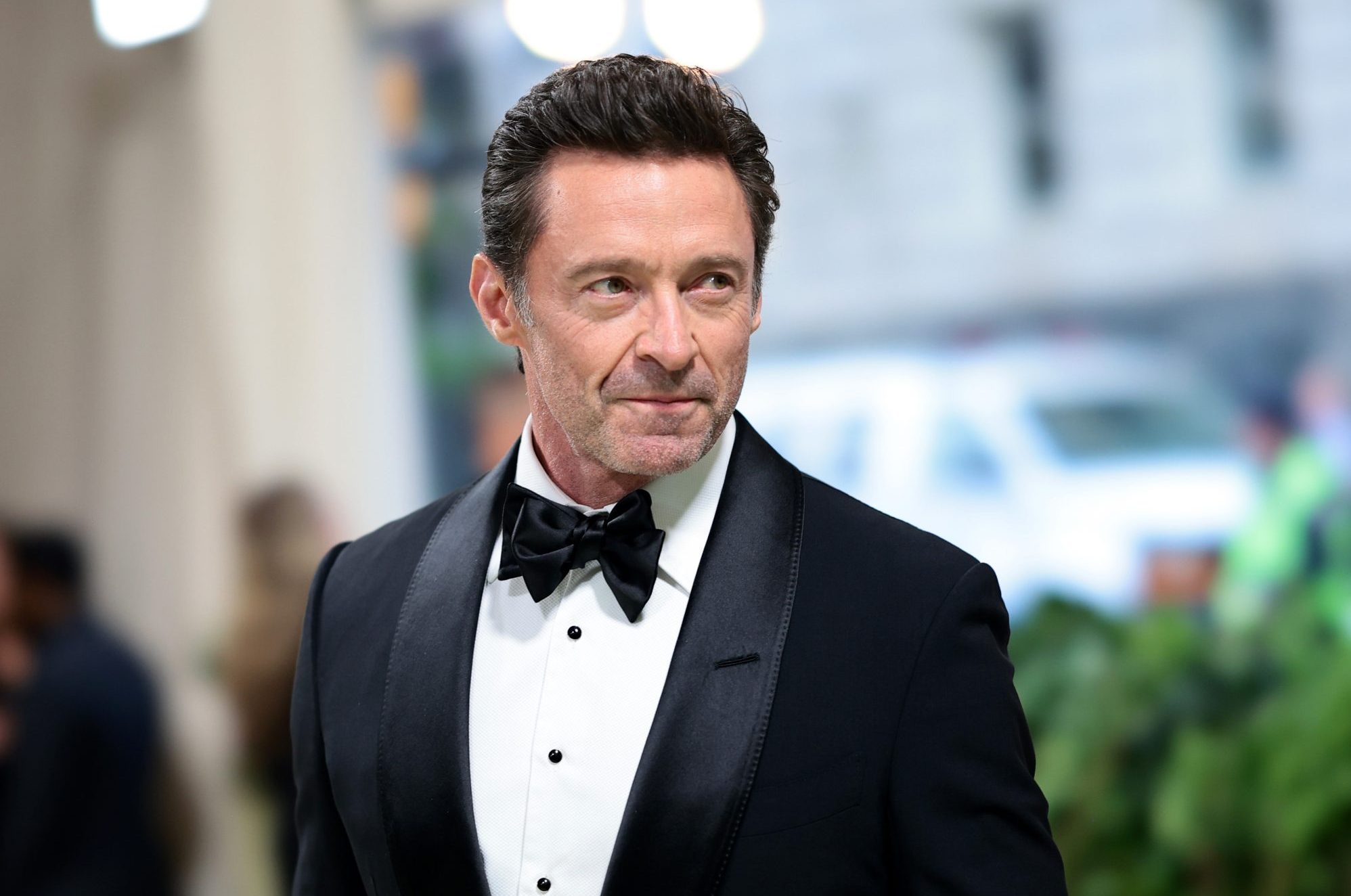 When Hugh Jackman rescued from fans, he entered a stranger’s car