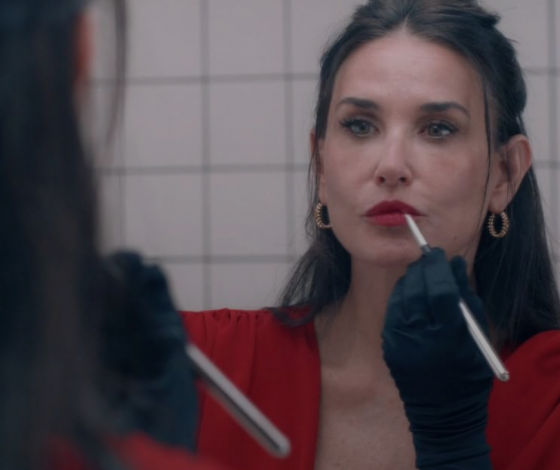 Новый тренд с помадой из TikTok вызвал споры у пользователей Сети